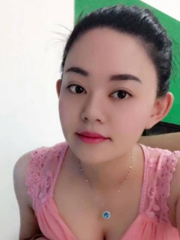 可爱的小嫩妹