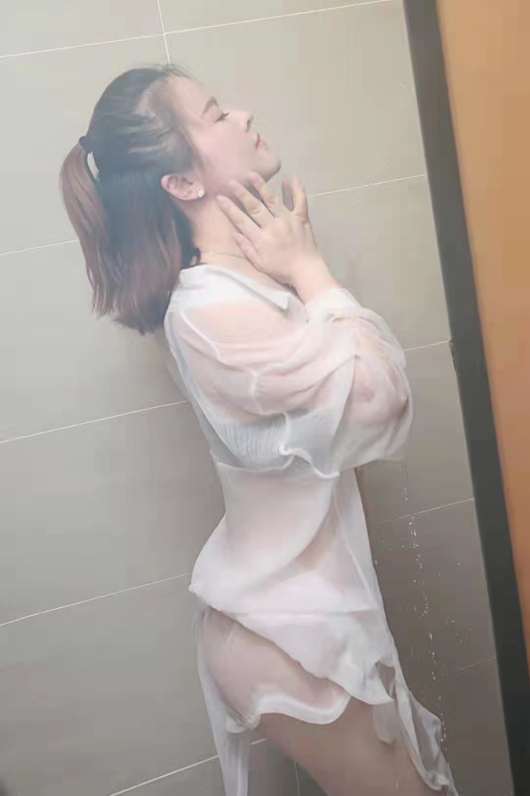 妩媚火爆小姐
