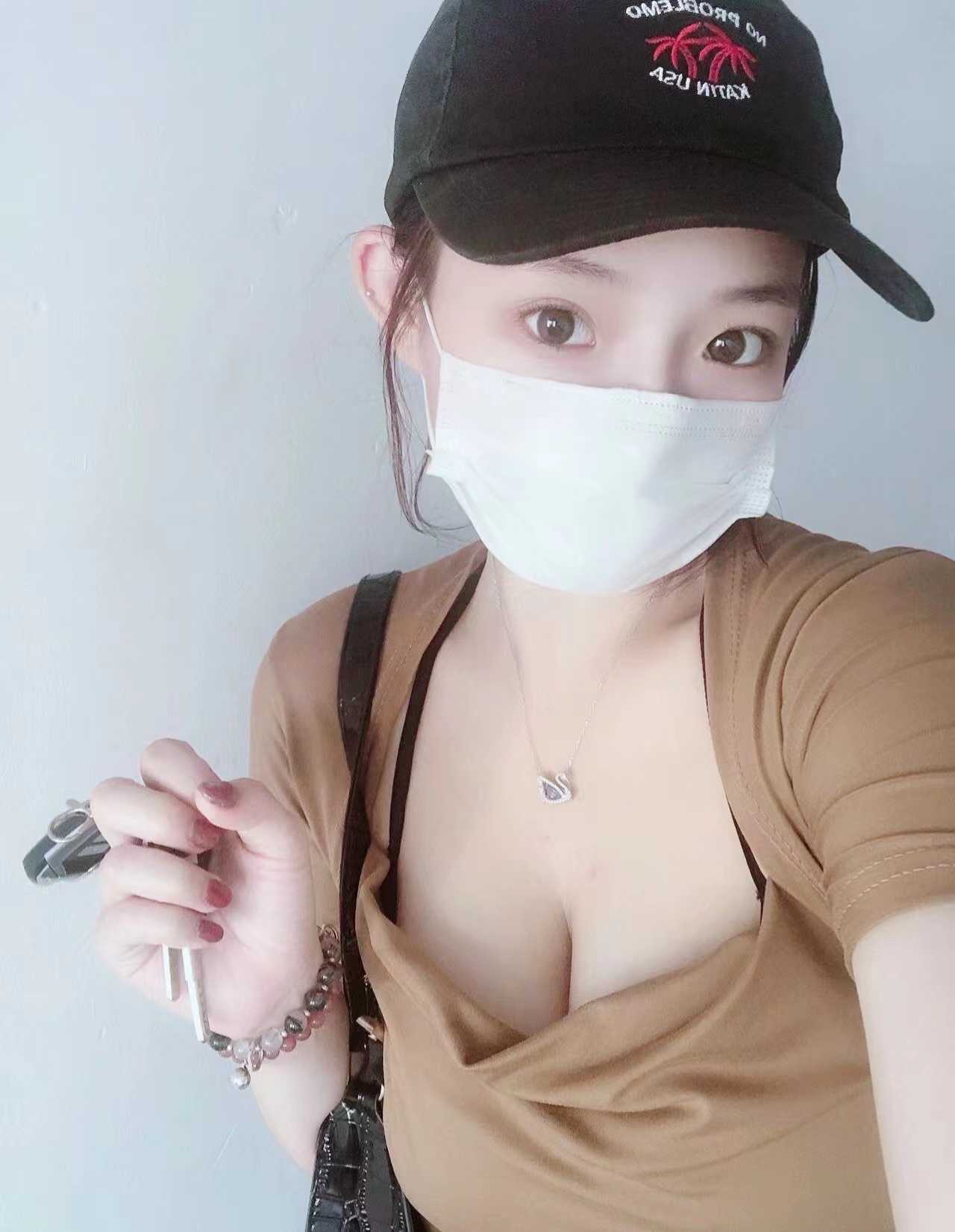 活好人美,胸大摸着舒服