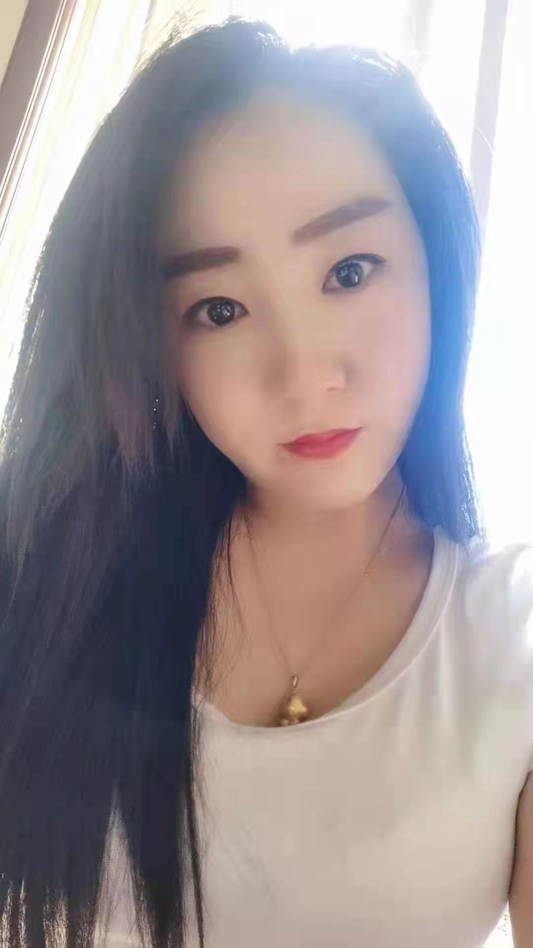 价格实惠体验很爽的小姐姐