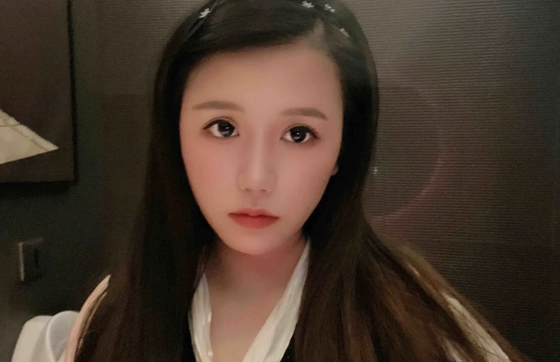 很热情的妹子
