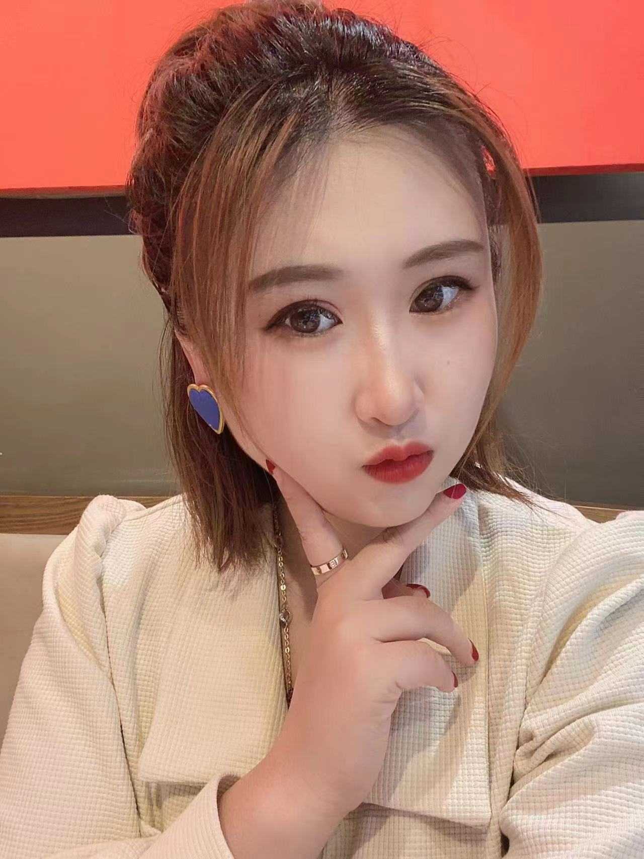 性感大啵啵妹