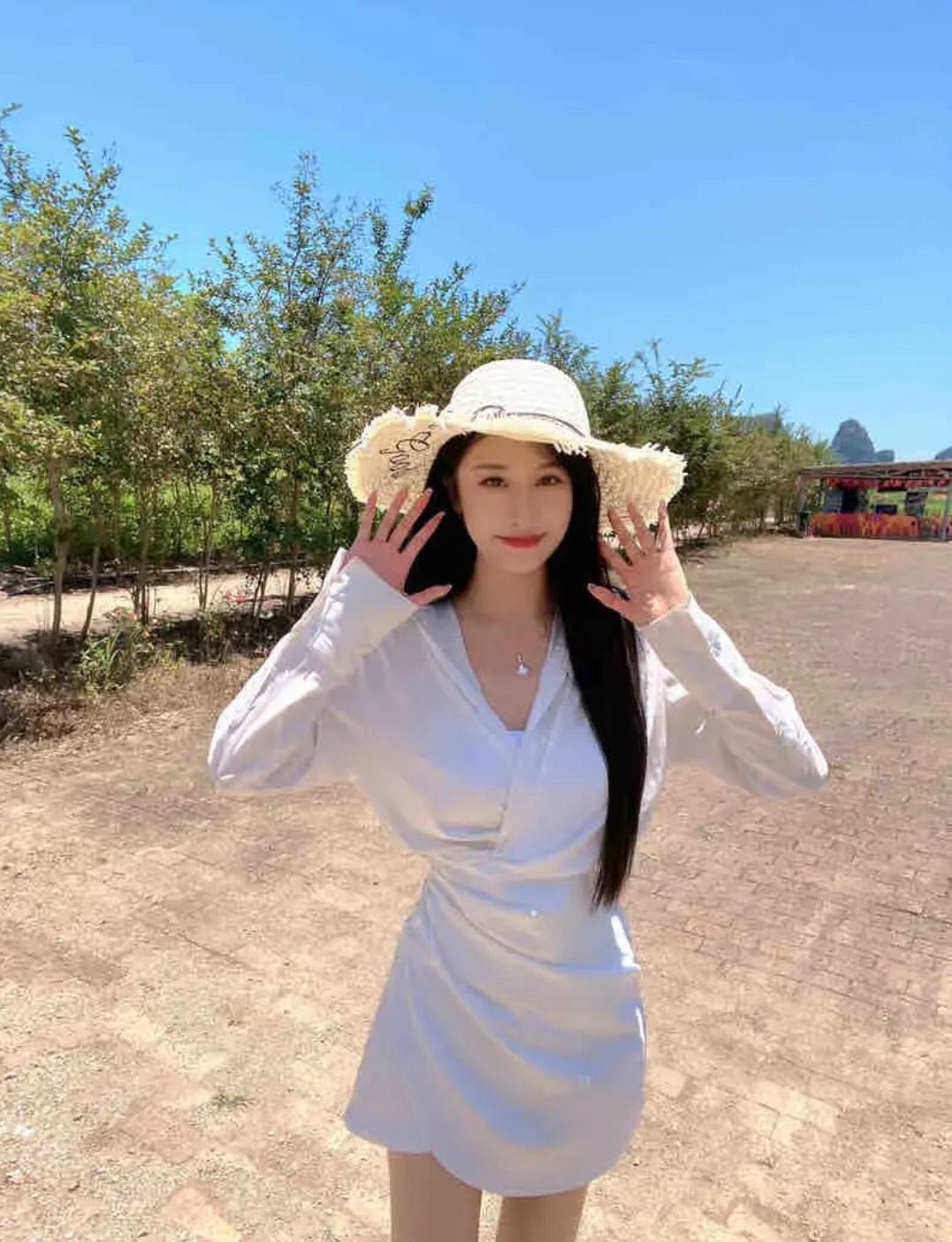 很粉嫩的妹子