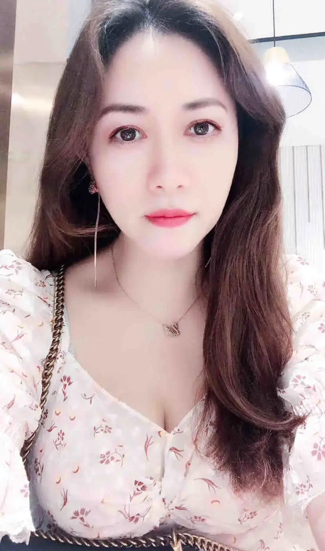 36d大奶少妇