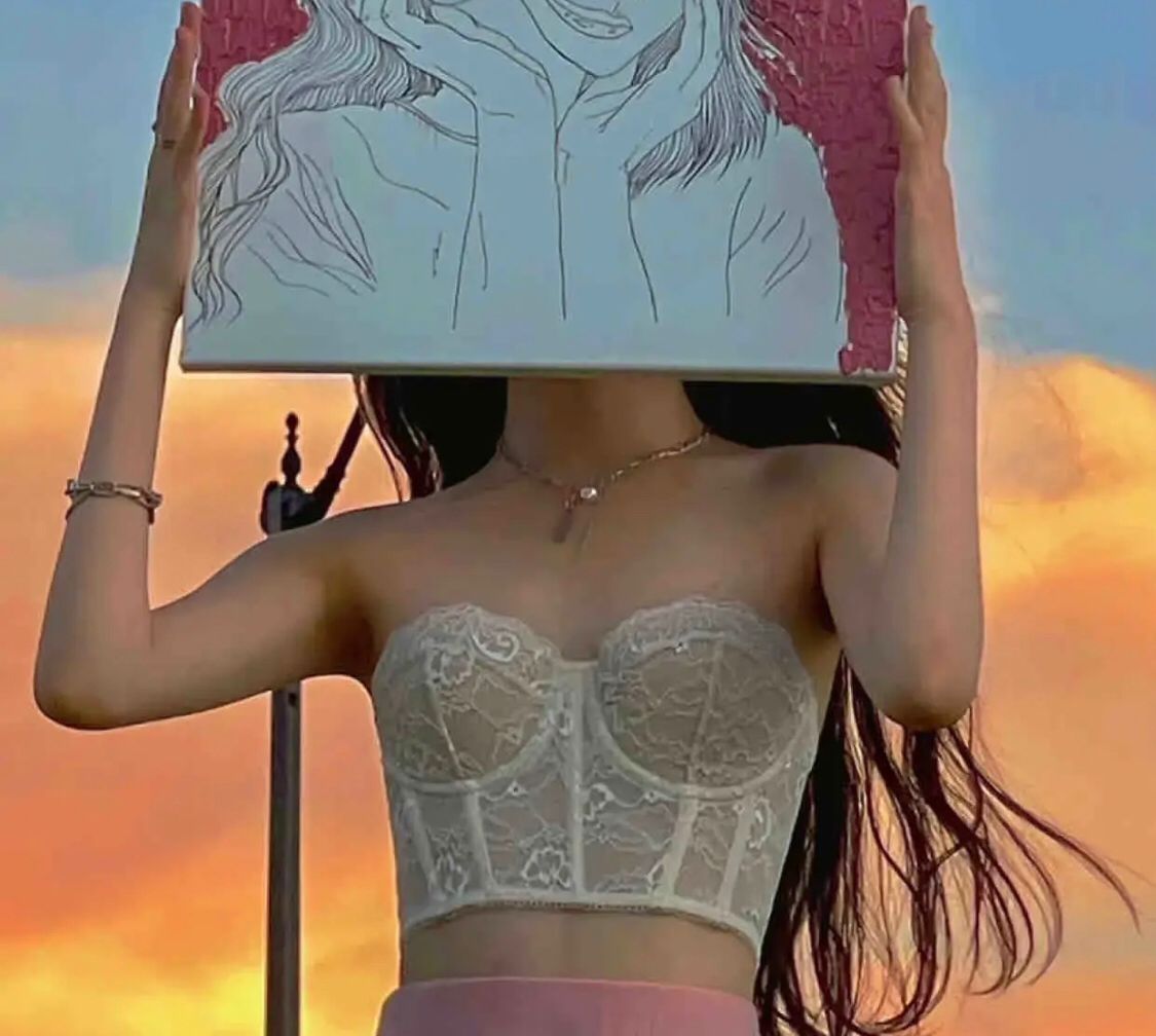 很嫩的小妹子