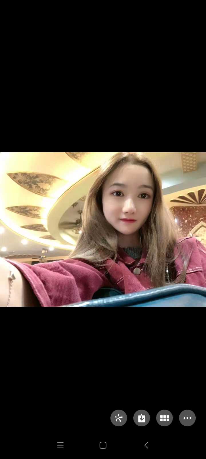 18岁的小嫩妹