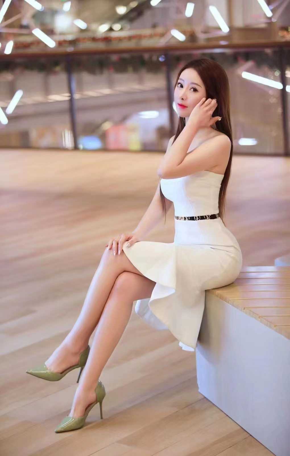 大胸健身美女