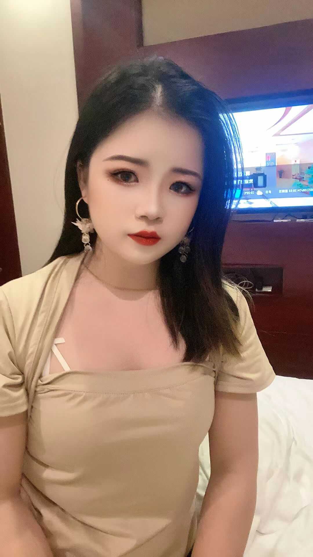 南充微胖兼职女生