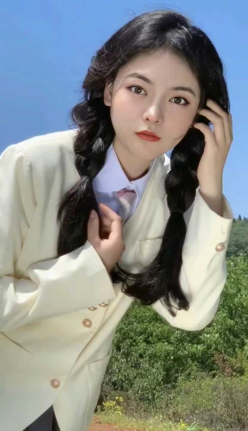 身材很高挑的妹子，值得一去