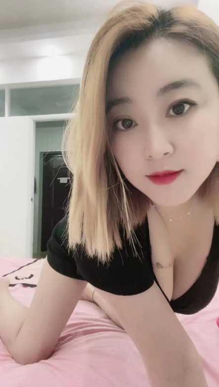 短发妹子很Sao