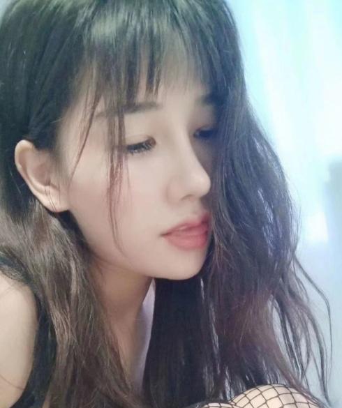 清纯小美女