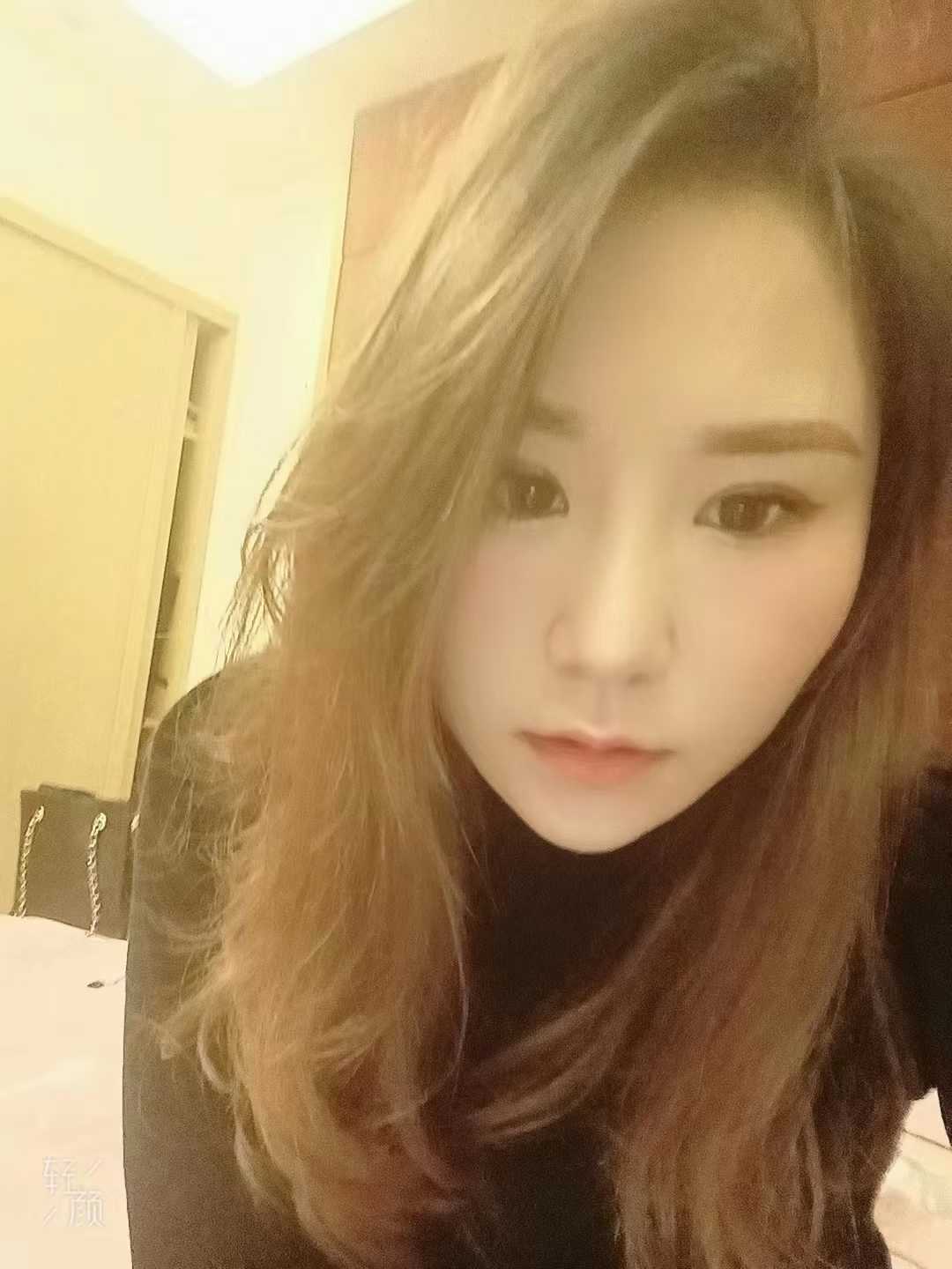 有点小丰满,反正不会失望。