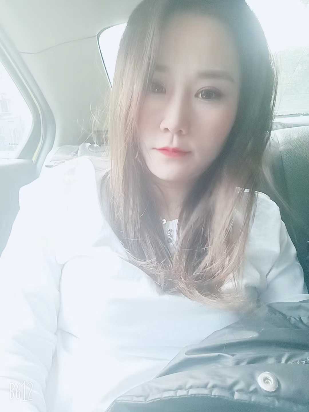 有点小丰满,反正不会失望。