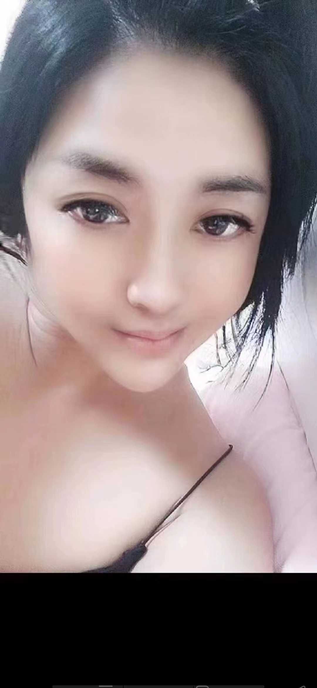 胸大臀大Sao女