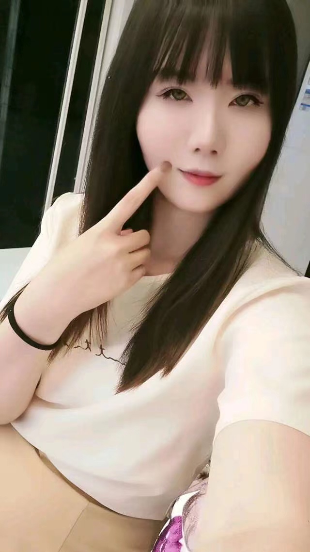 丰满性感小少妇