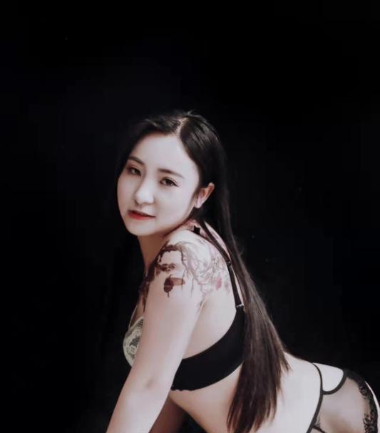 有纹身的小Sao货