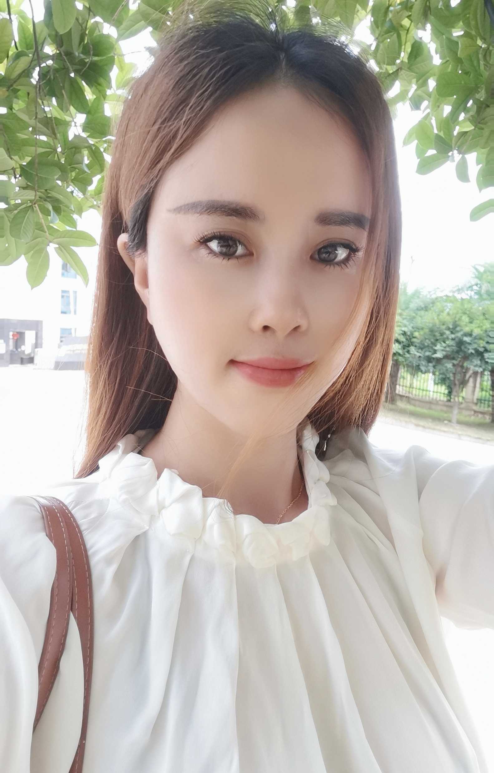 可出门服务，也可以直接来，加我时备注嗨皮网呢