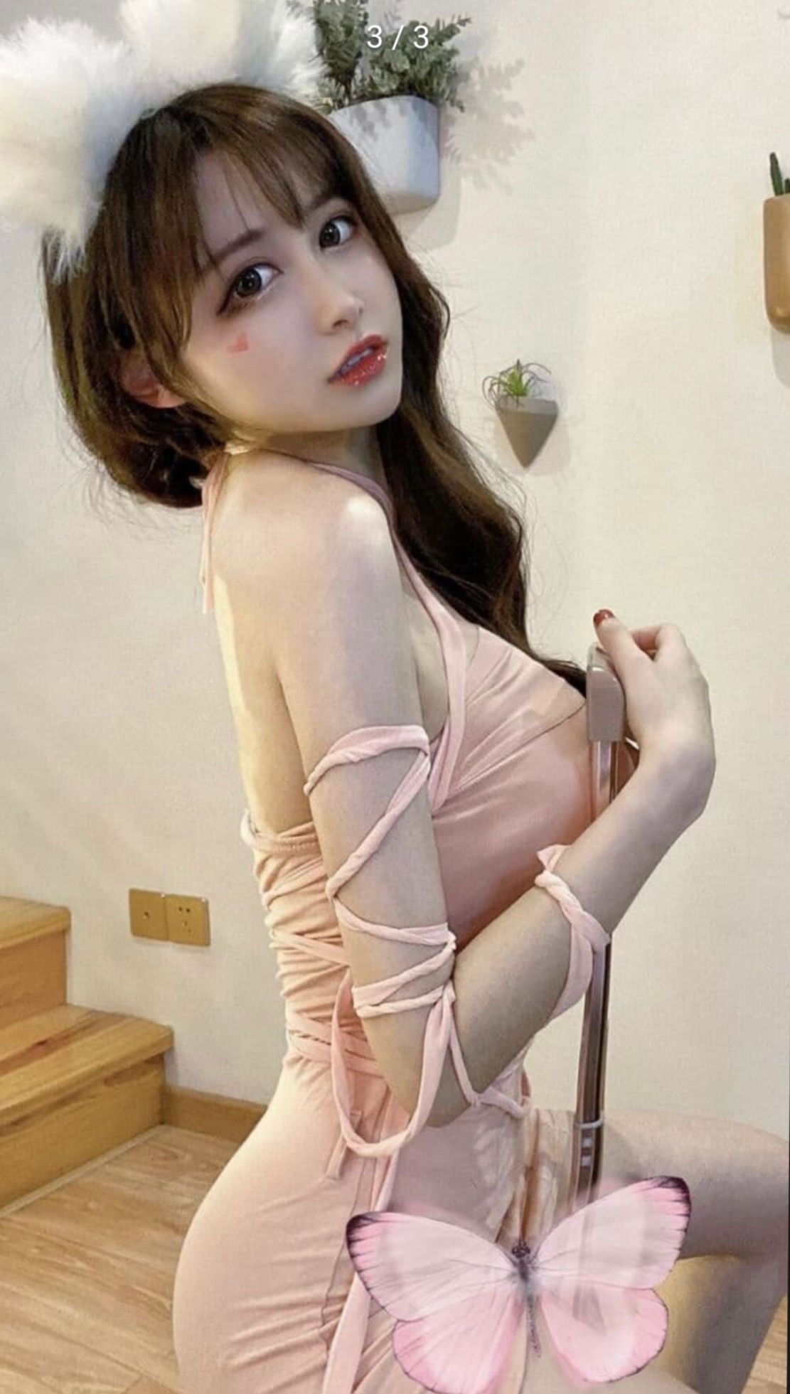 清纯学生妹(无毛粉嫩白虎)