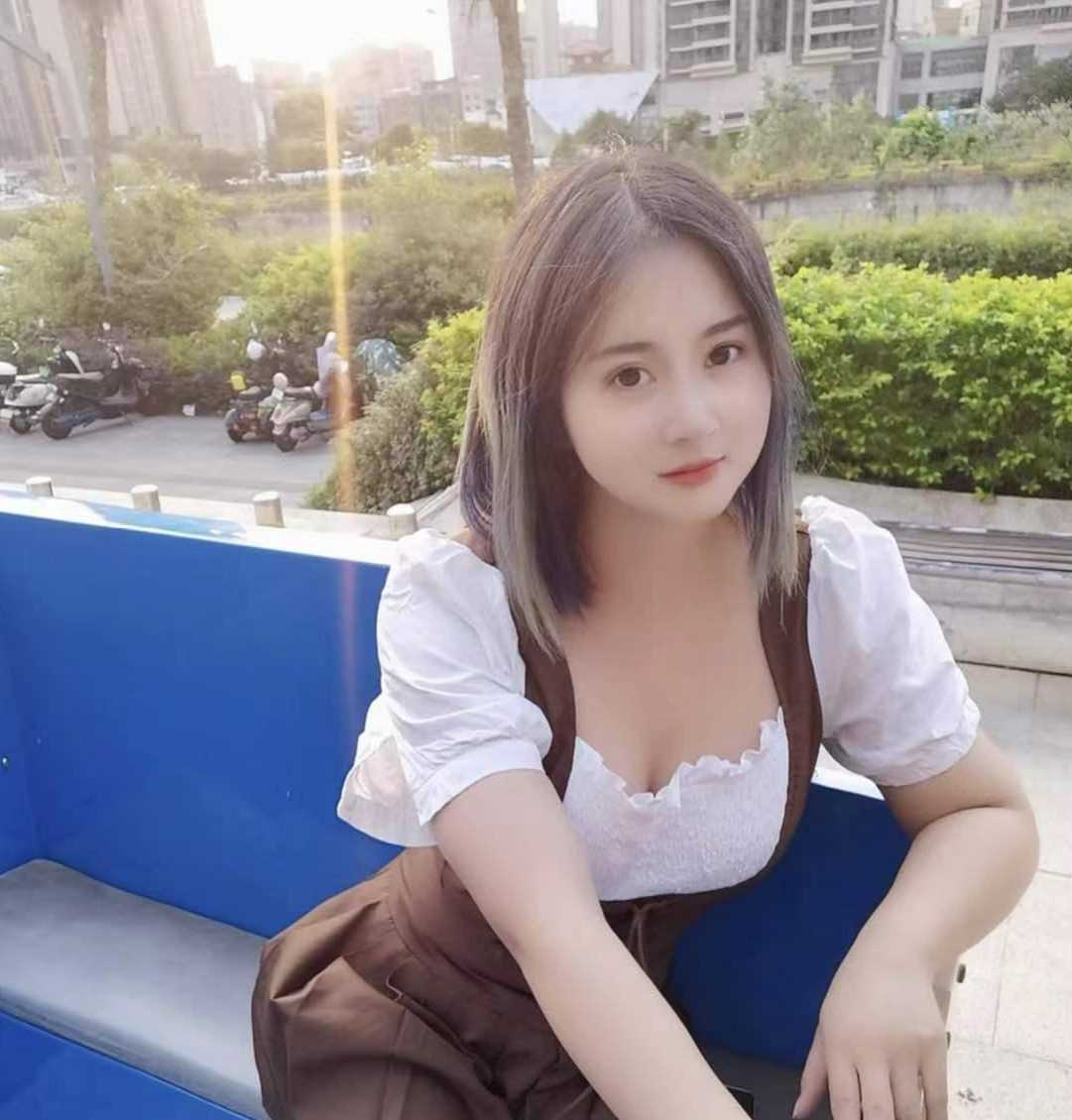 童颜巨乳 灵儿