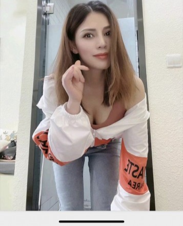 混血美女金羽