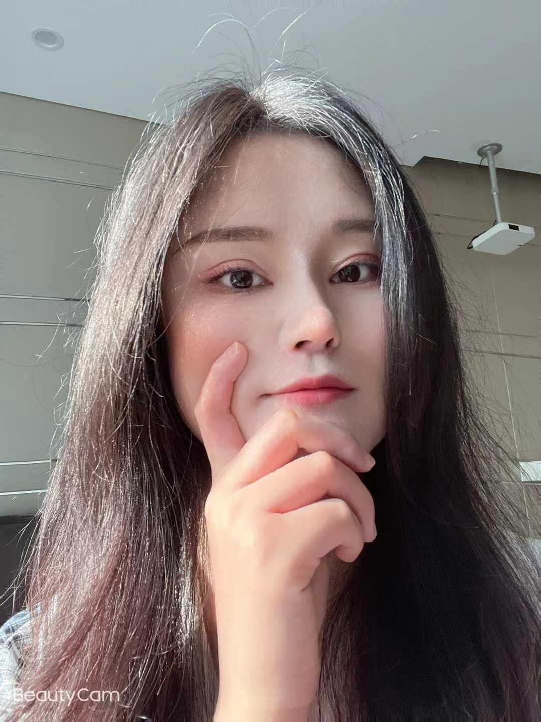 安全胸大妹子