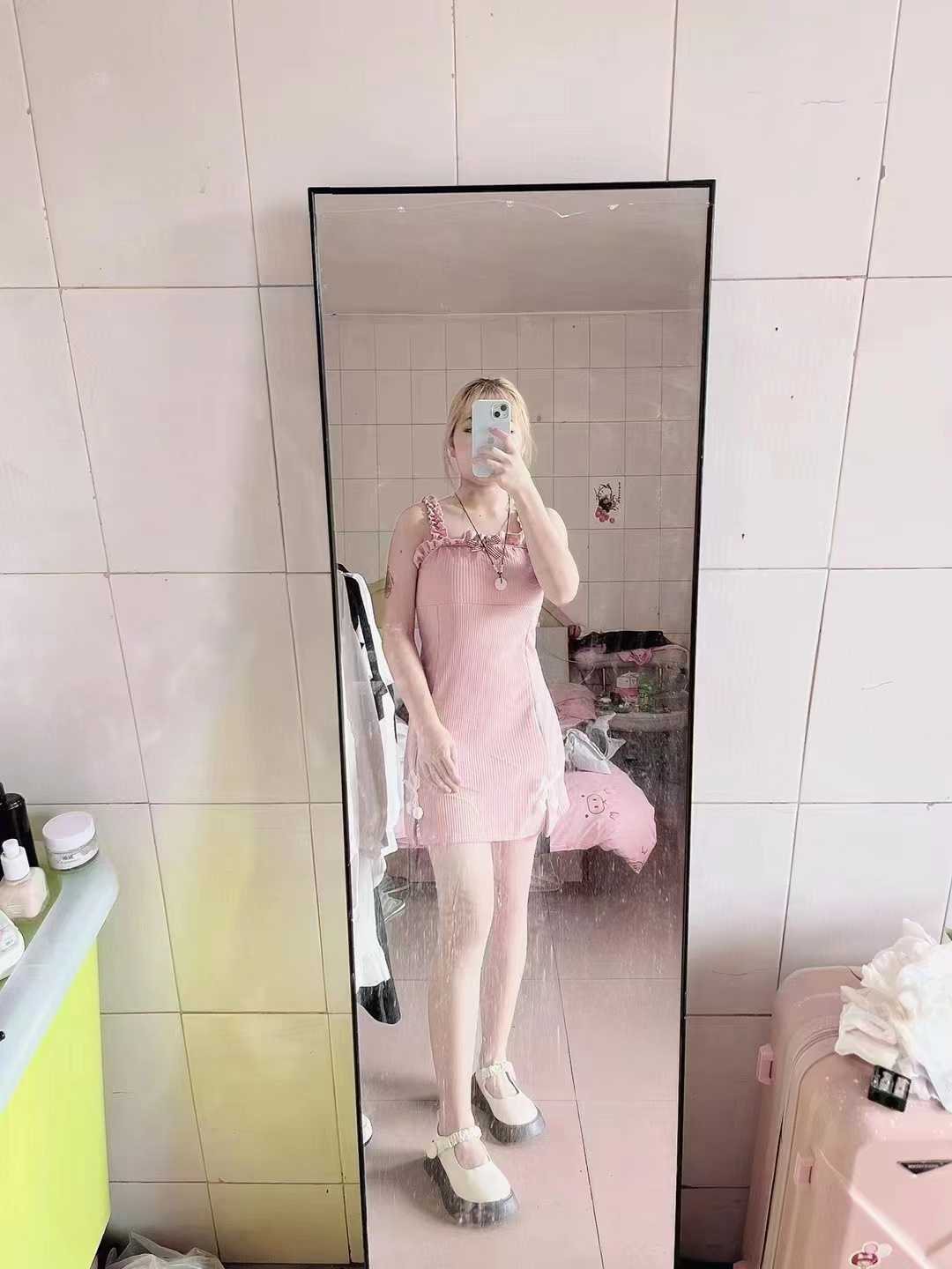 年轻可爱小妹妹