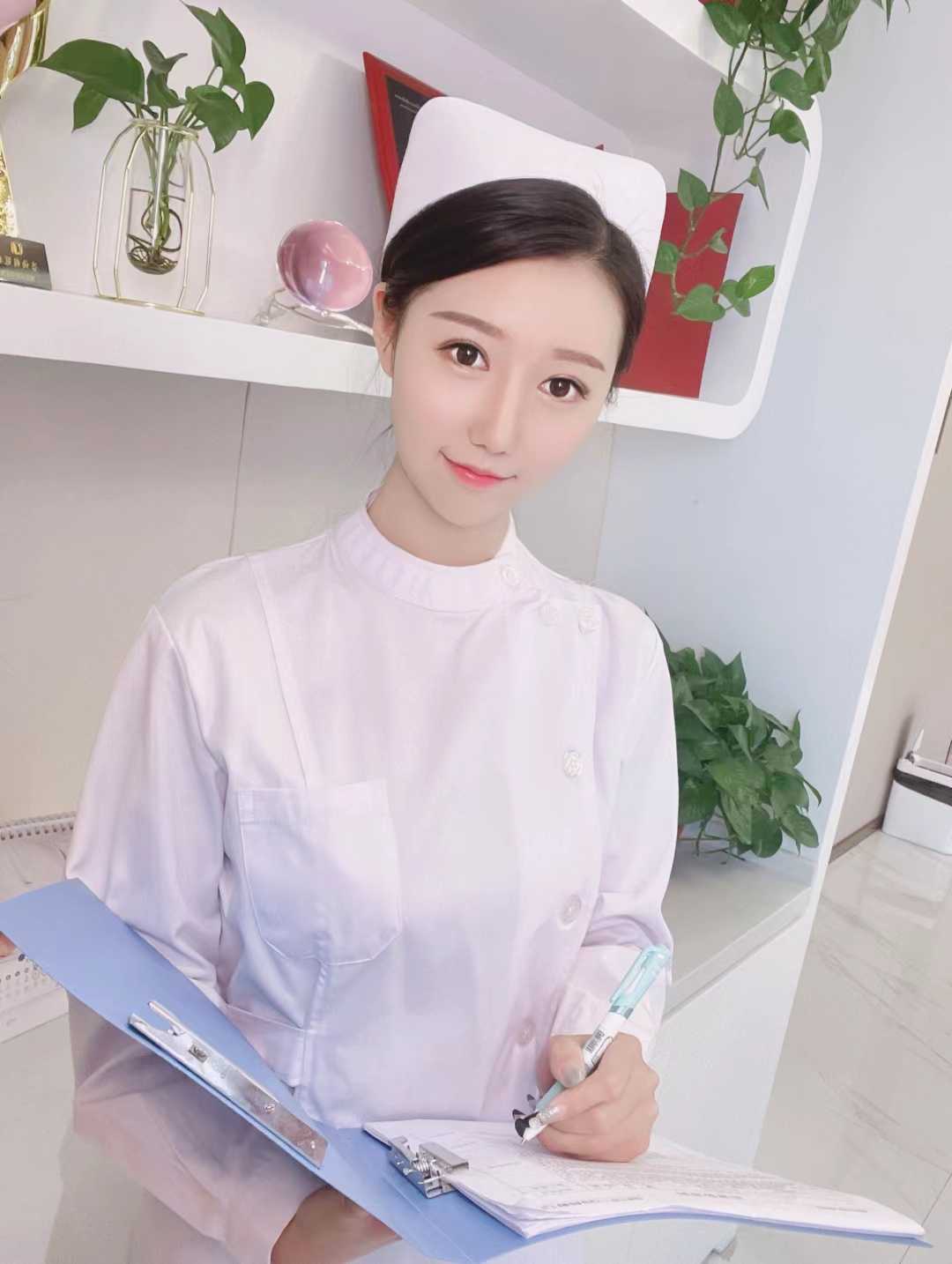 KH出众，温柔体贴，热情洋溢